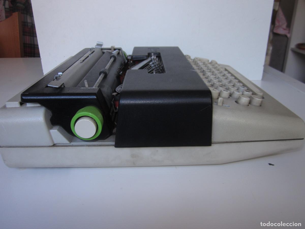 Antig&uuml;edades: M&aacute;quina de escribir OLIVETTI mod. Lettera 36 - Foto 14