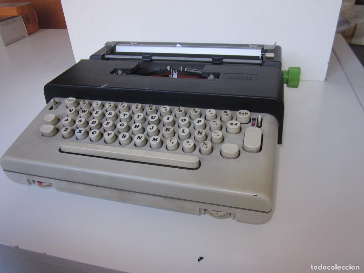 Antig&uuml;edades: M&aacute;quina de escribir OLIVETTI mod. Lettera 36 - Foto 16