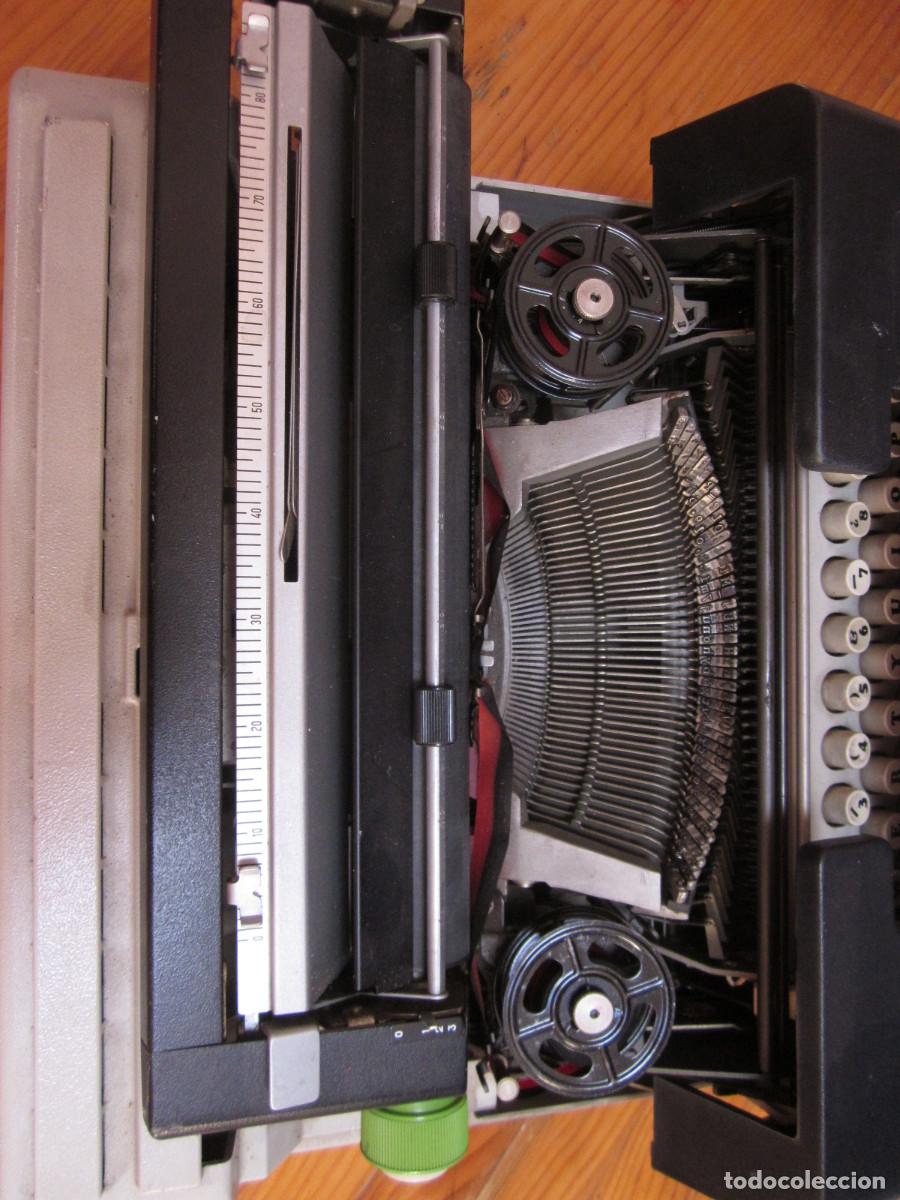 Antig&uuml;edades: M&aacute;quina de escribir OLIVETTI mod. Lettera 36 - Foto 23
