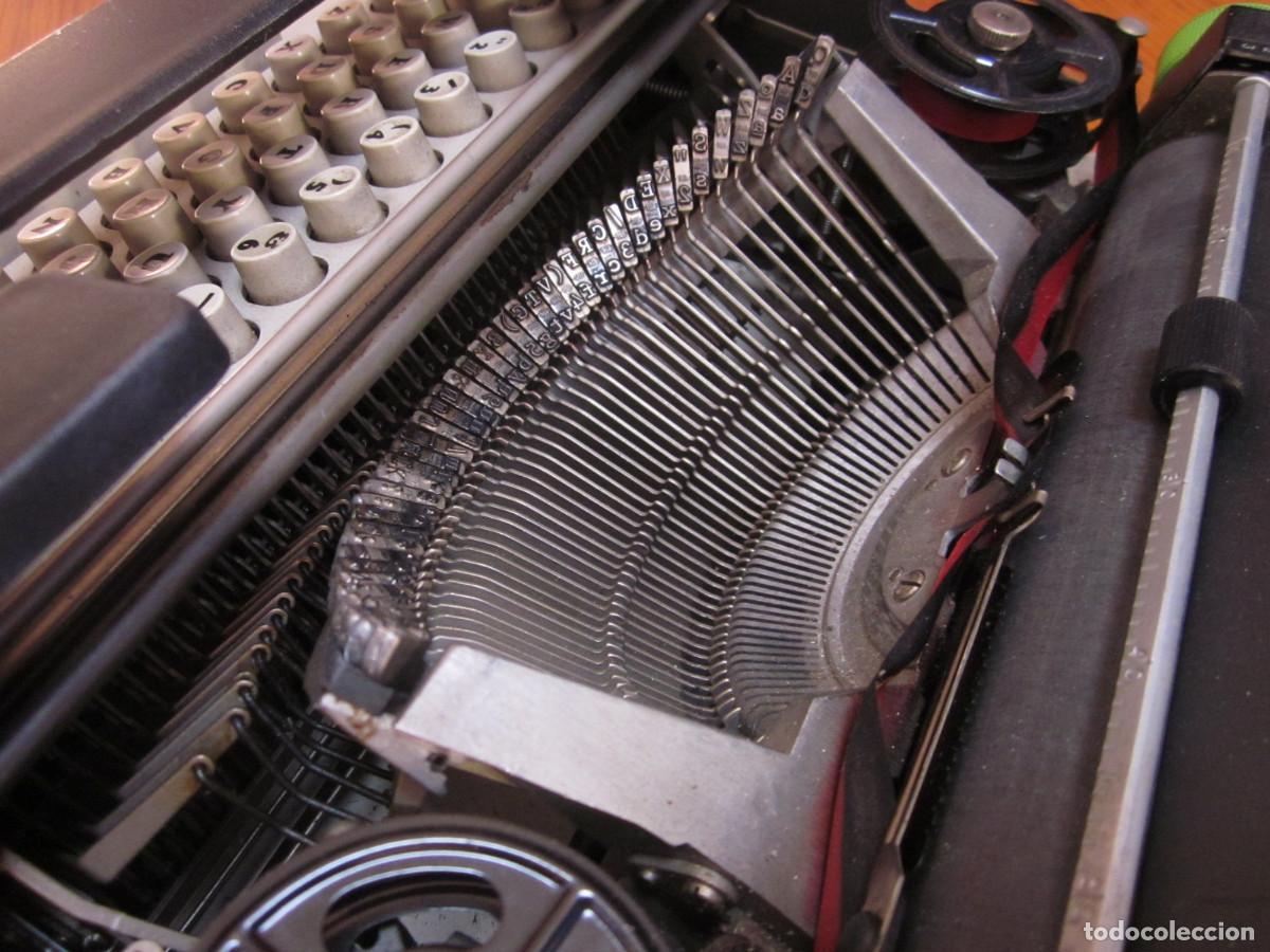 Antig&uuml;edades: M&aacute;quina de escribir OLIVETTI mod. Lettera 36 - Foto 25