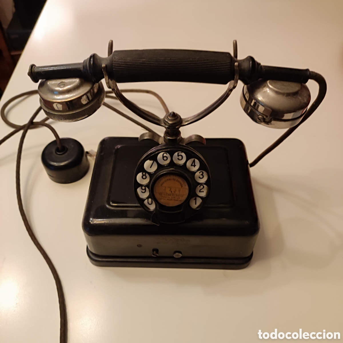 Tel&eacute;fonos: Antiguo tel&eacute;fono Standard El&eacute;ctrica - Foto 1