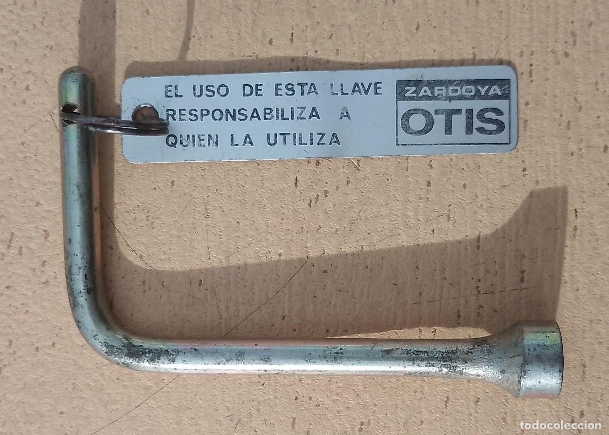 Antig&uuml;edades: Llave para Ascensor Otis Zardoya - Foto 2