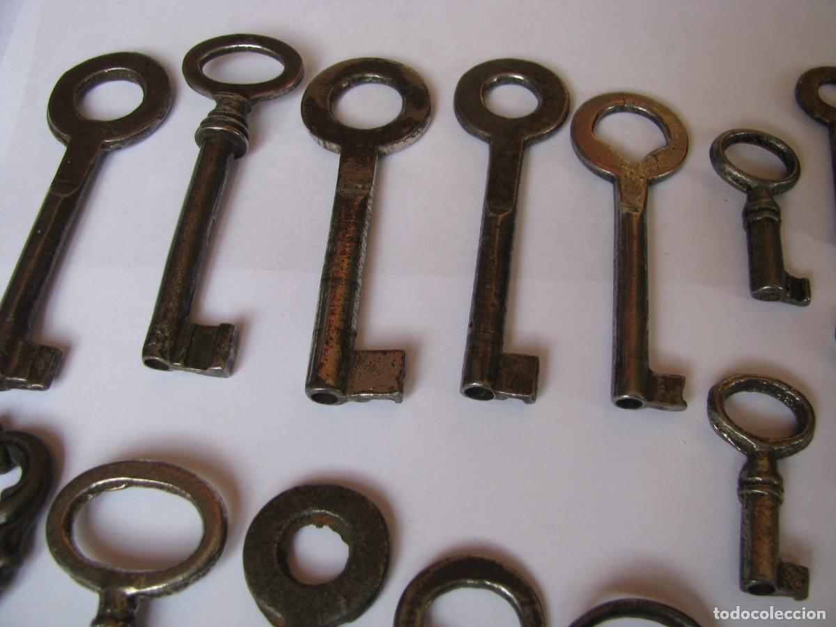 Antig&uuml;edades: LOTE DE ANTIGUAS LLAVES. - Foto 2