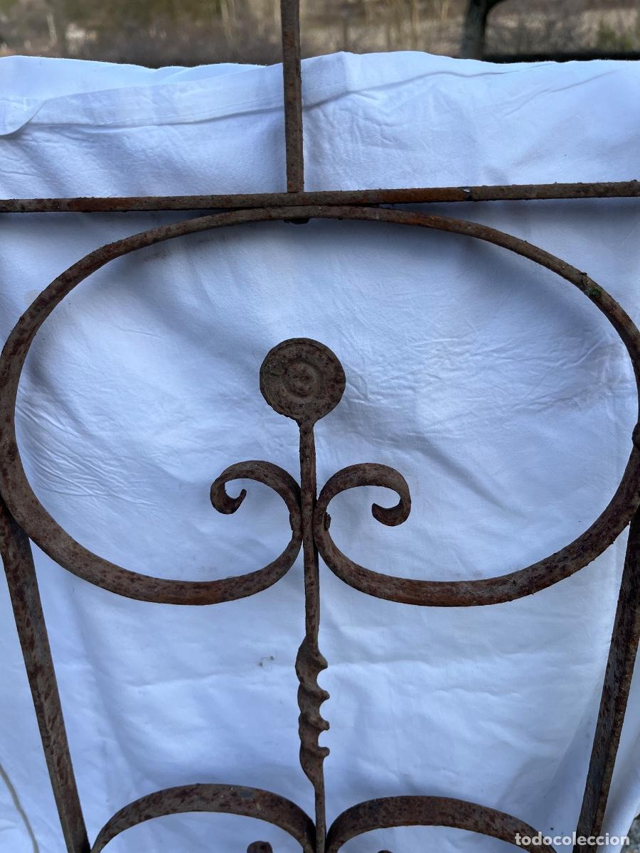 Antig&uuml;edades: Forja reja remachada - Foto 3