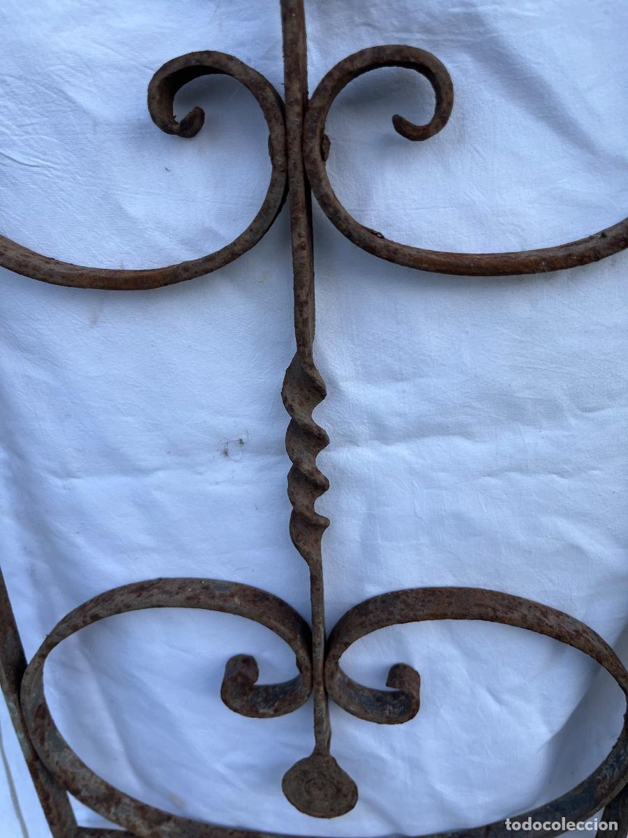 Antig&uuml;edades: Forja reja remachada - Foto 4
