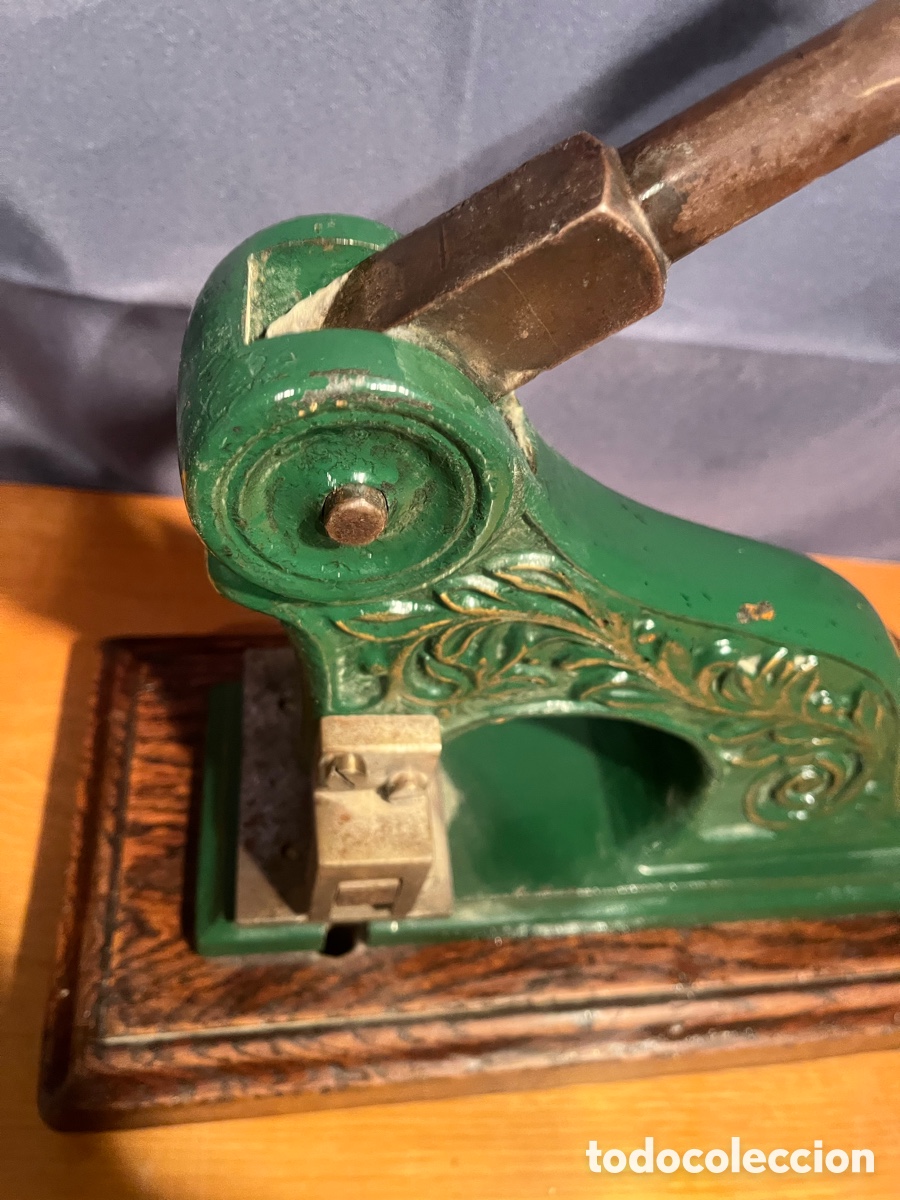 Antig&uuml;edades: SELLO SECO SIGLO XIX GRANDE. - Foto 10