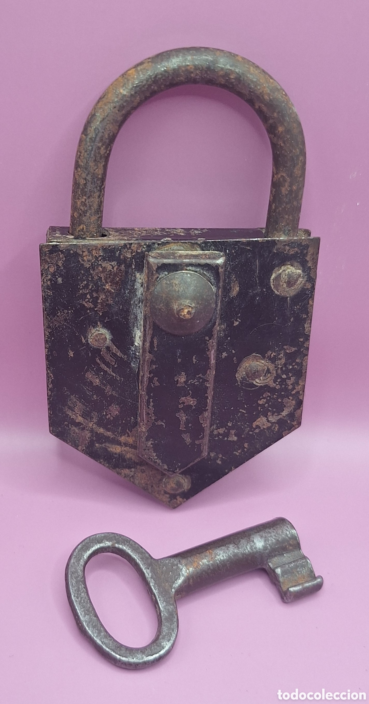 Antig&uuml;edades: Antiguo Candado Met&aacute;lico - Foto 4
