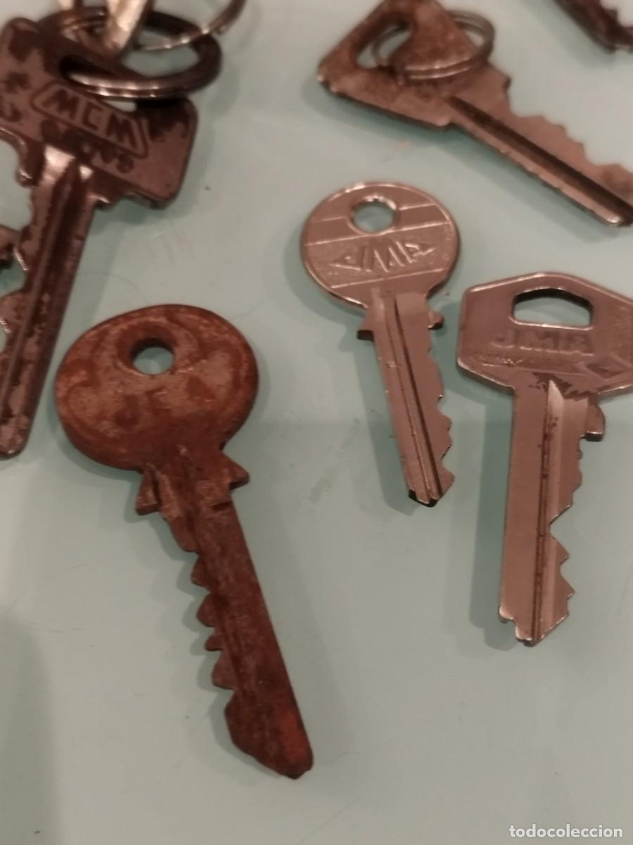 Antig&uuml;edades: Lote de 18 llaves de puerta etc.. a identificar. - Foto 3