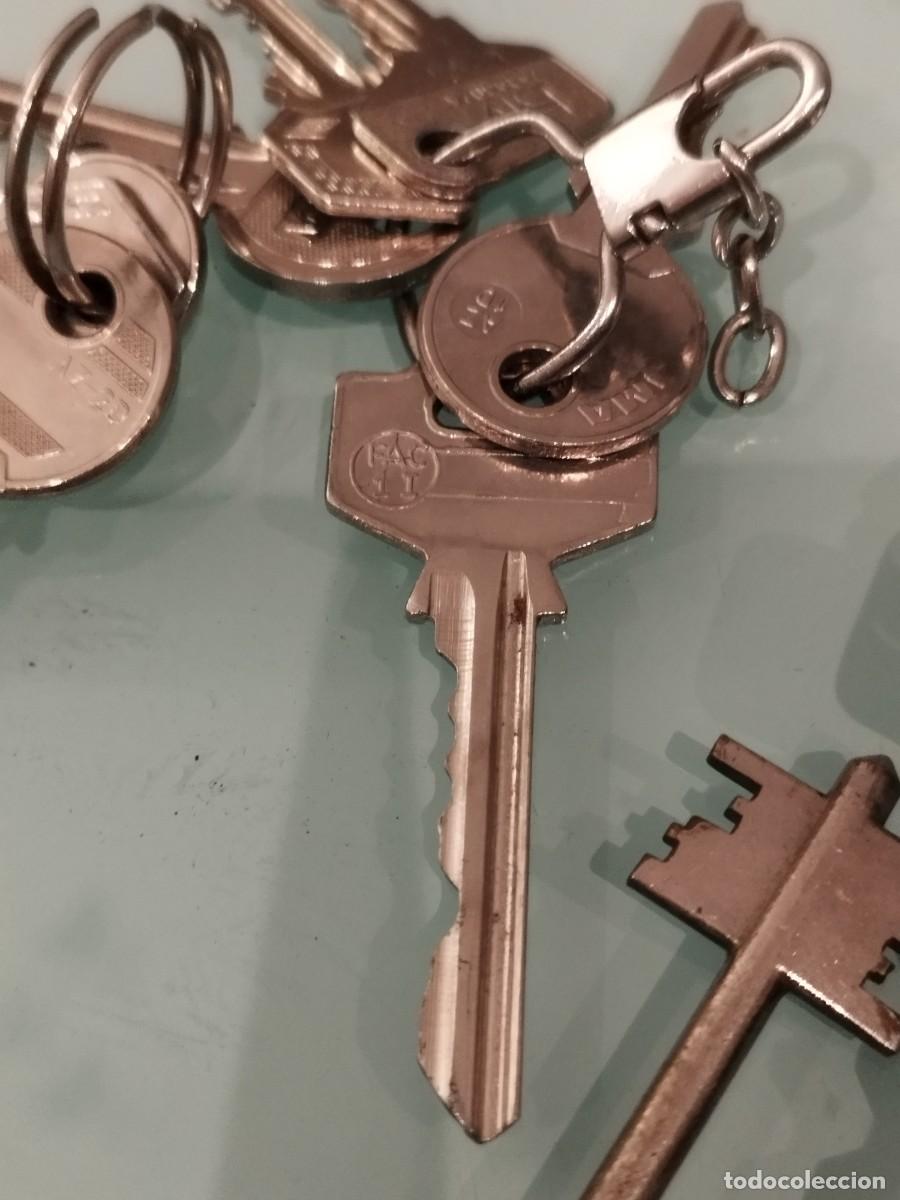 Antig&uuml;edades: Lote de 18 llaves de puerta etc.. a identificar. - Foto 6