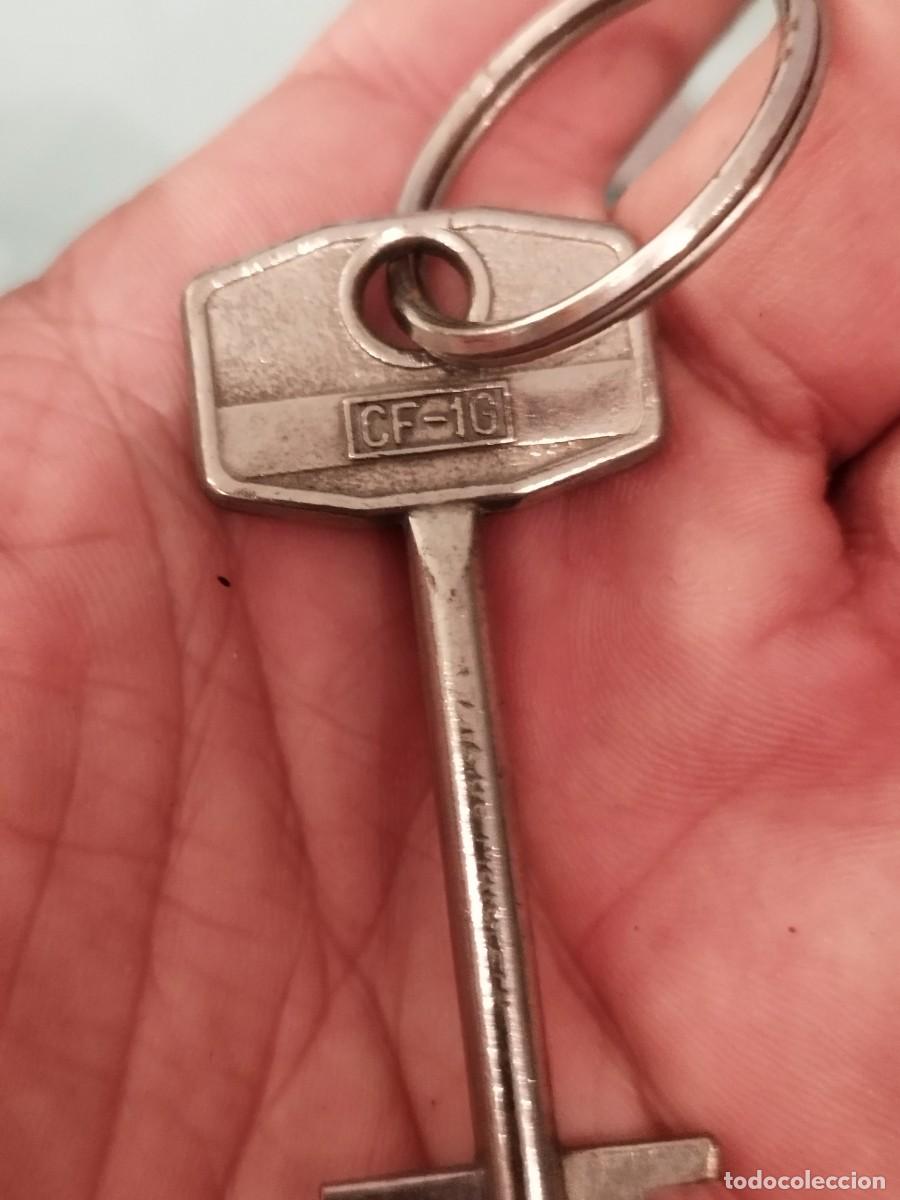 Antig&uuml;edades: Lote de 18 llaves de puerta etc.. a identificar. - Foto 14