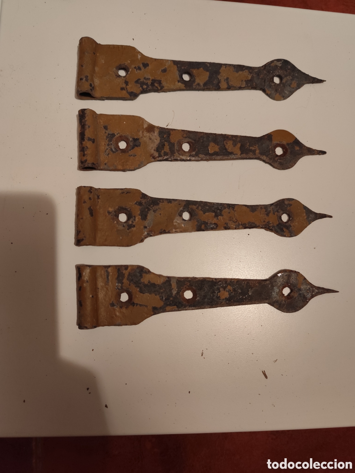 Antig&uuml;edades: Lote de 4 bisagras de forja - Foto 2
