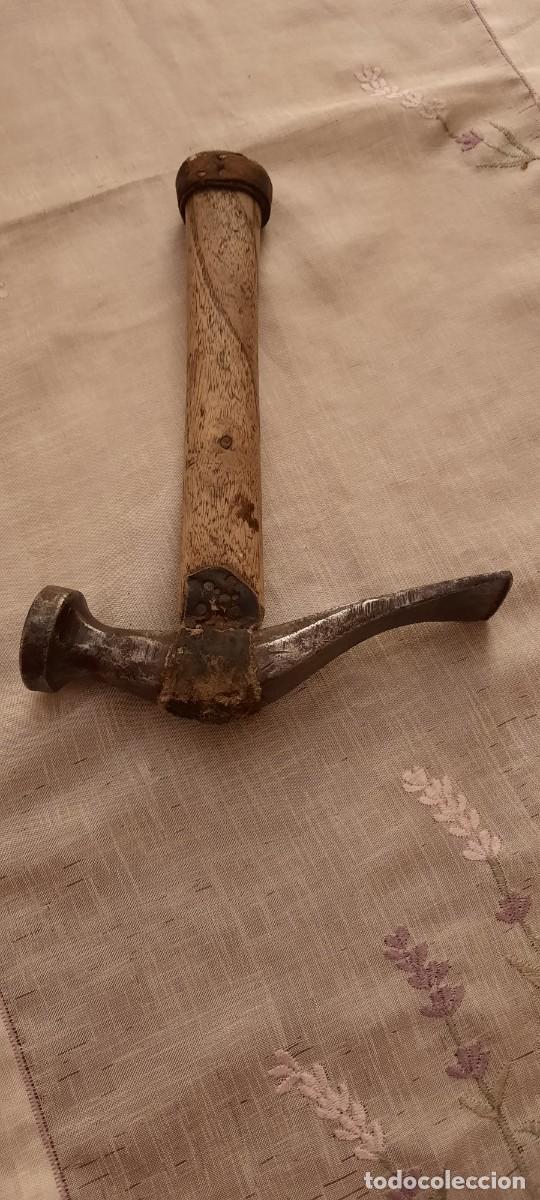 Antig&uuml;edades: ANTIGUO MARTILLO DE ZAPATERO - Foto 6
