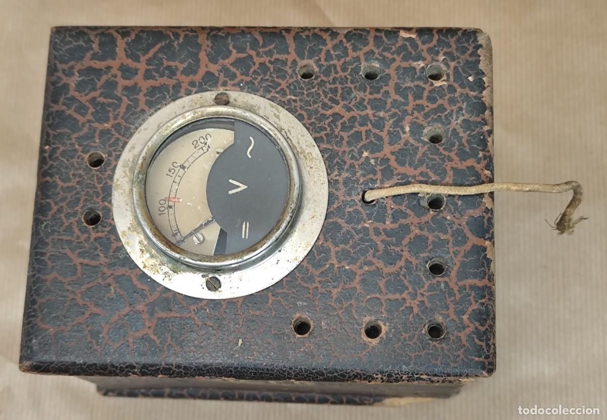 Antig&uuml;edades: Antiguo volt&iacute;metro marca Alcer - Foto 3