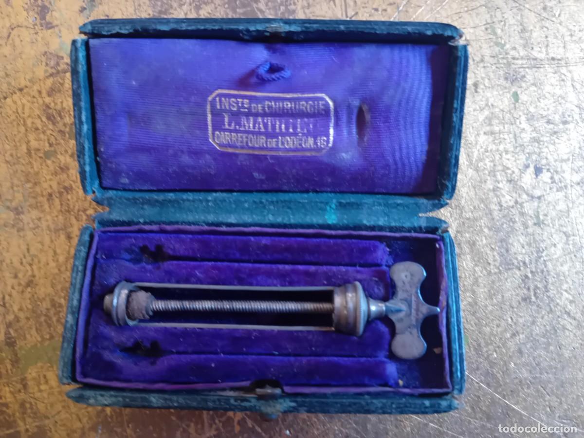 Antig&uuml;edades: Jeringa siglo XIX con estuche original - Foto 1