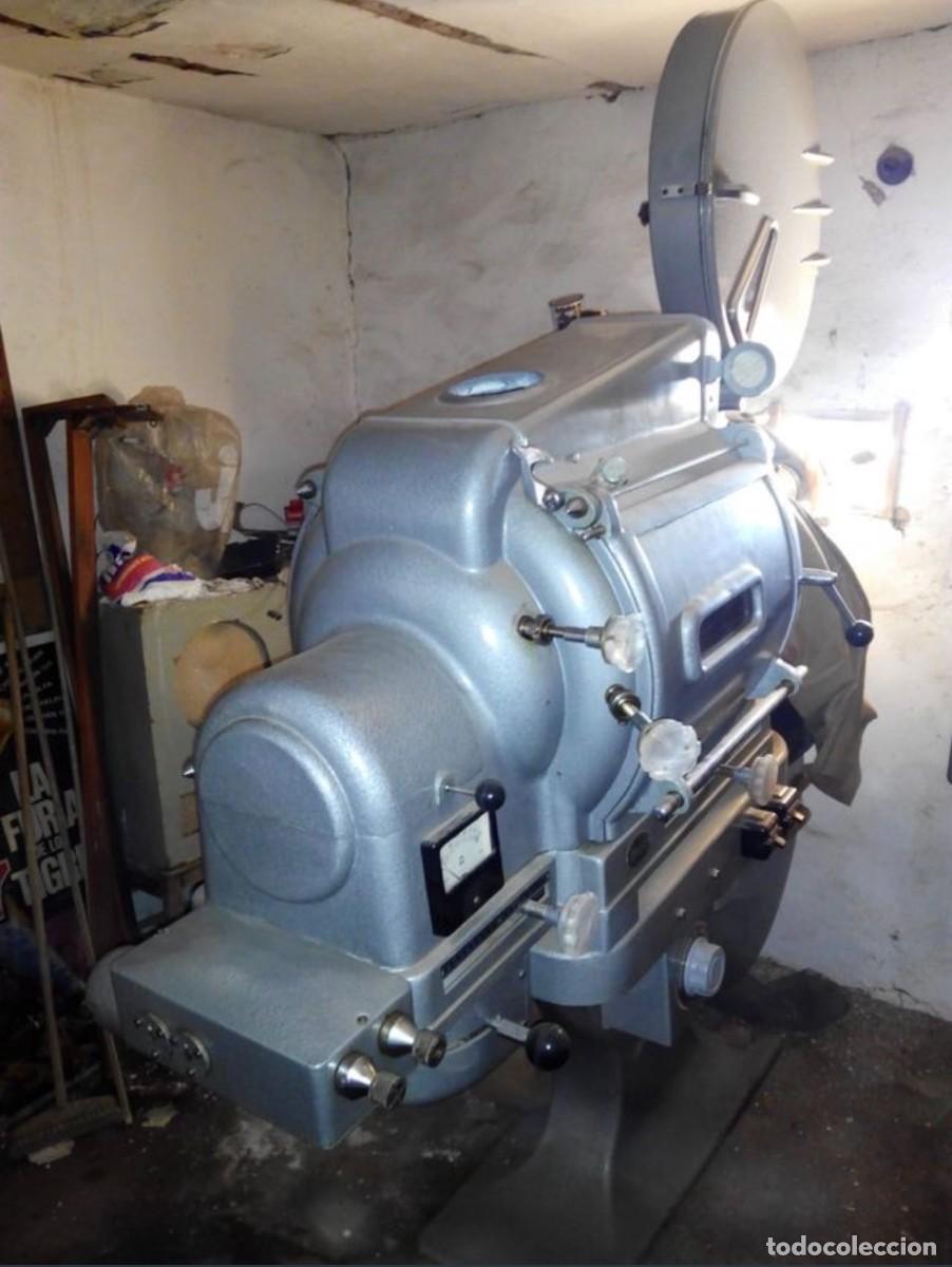 Antig&uuml;edades: M&aacute;quina Proyectora de cine Proyecson - Foto 6