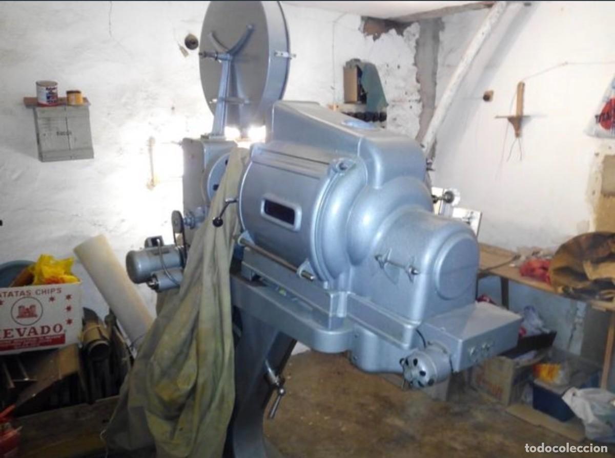 Antig&uuml;edades: M&aacute;quina Proyectora de cine Proyecson - Foto 7