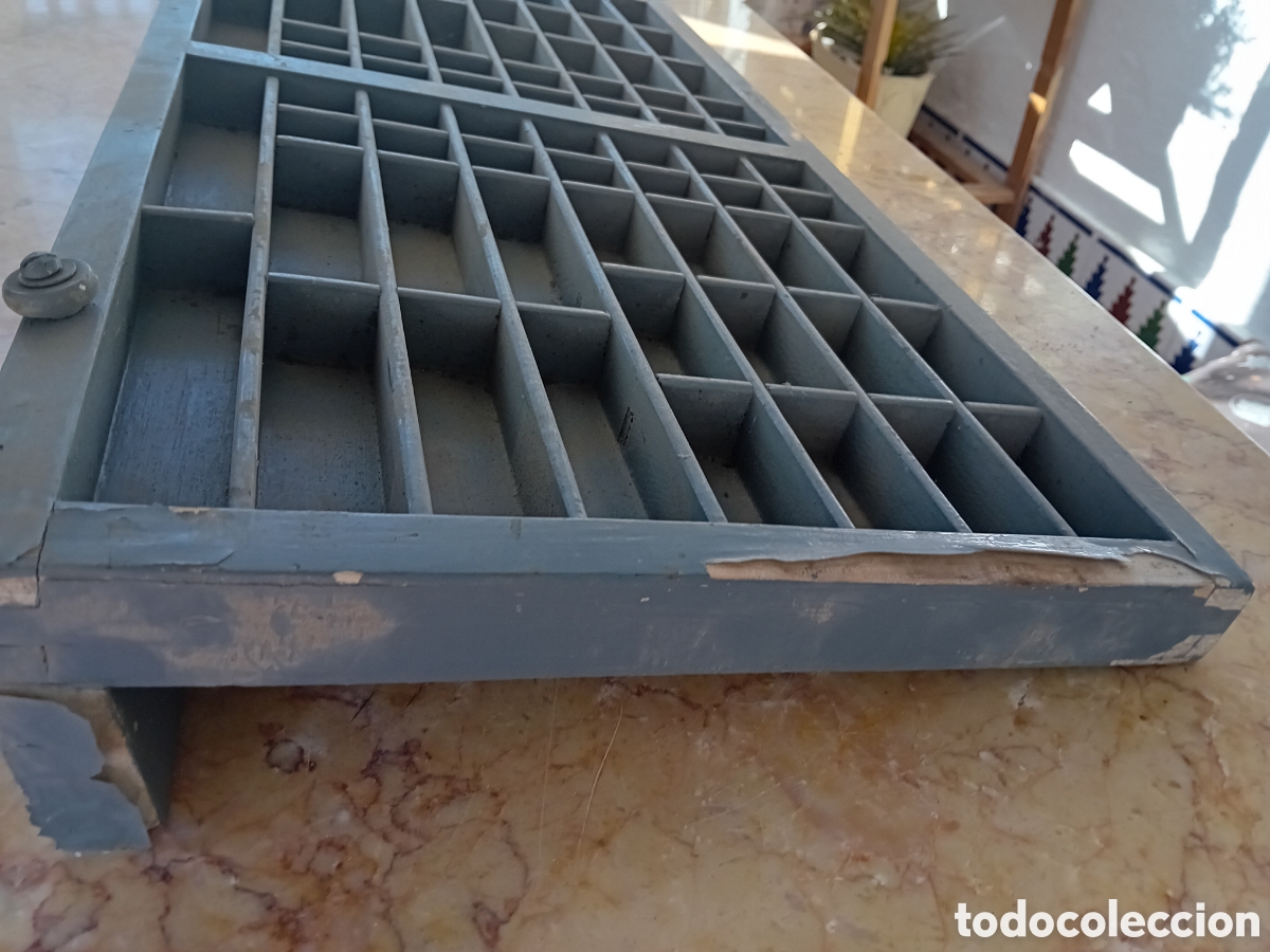 Antig&uuml;edades: caj&oacute;n de imprenta&nbsp;antiguo chivalete - Foto 6