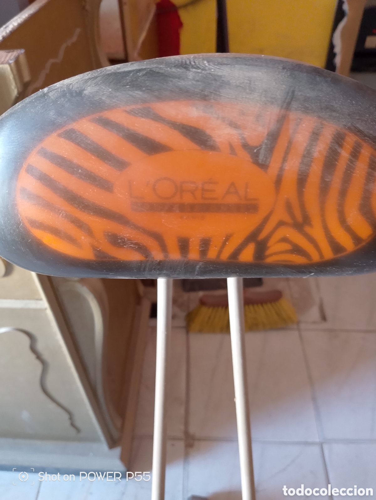 Antig&uuml;edades: Silla de peluquer&iacute;a loreal - Foto 2