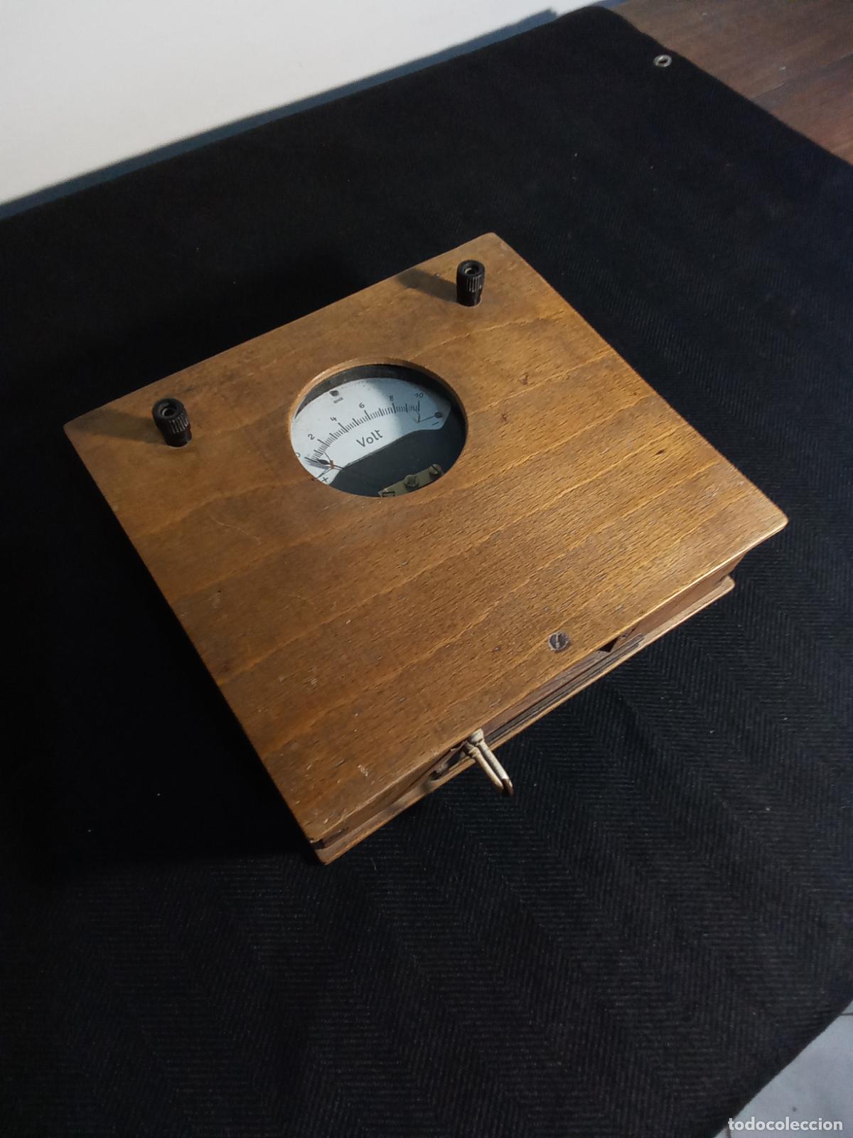 Antig&uuml;edades: ANTIGUO VOLT&Iacute;METRO EN CAJA - Foto 3