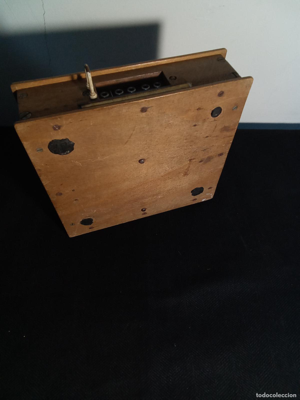 Antig&uuml;edades: ANTIGUO VOLT&Iacute;METRO EN CAJA - Foto 10