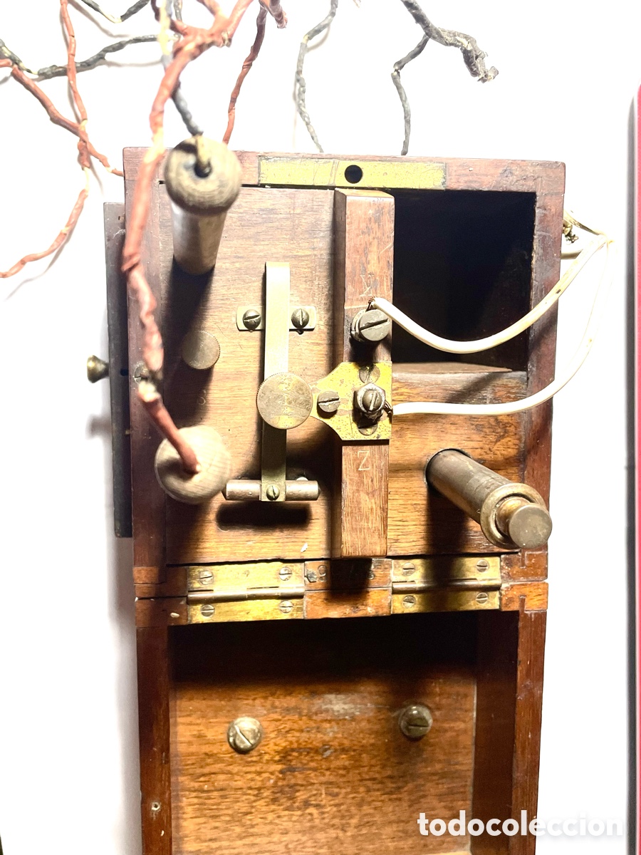 Antig&uuml;edades: Antiguo Aparato m&eacute;dico de electroterapia . - Foto 13