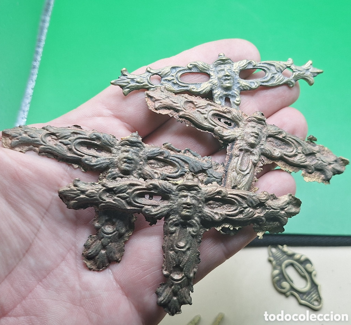 Antig&uuml;edades: Lote de Embellecedores - Remates de Mueble de Bronce - - Foto 7