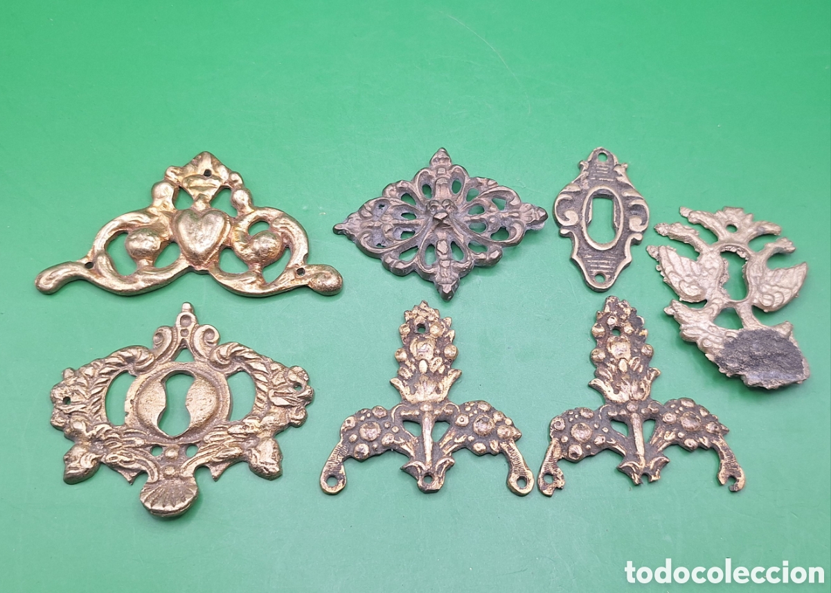 Antig&uuml;edades: Lote de Embellecedores - Remates de Mueble de Bronce - - Foto 9