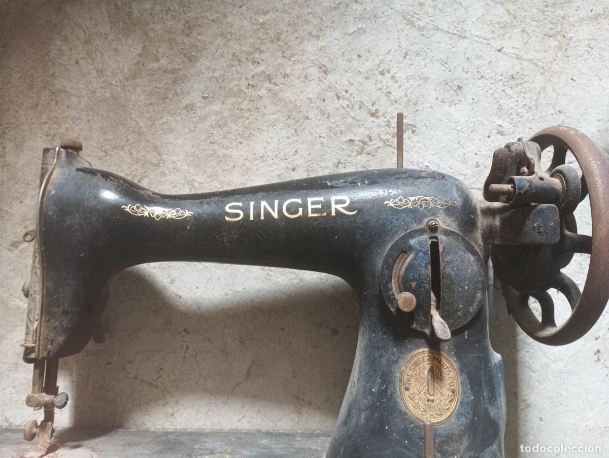 Antig&uuml;edades: M&aacute;quina de coser SINGER - Foto 3