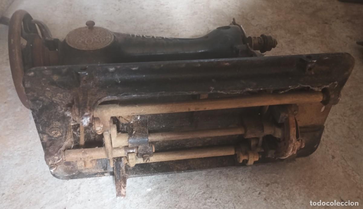 Antig&uuml;edades: M&aacute;quina de coser SINGER - Foto 11