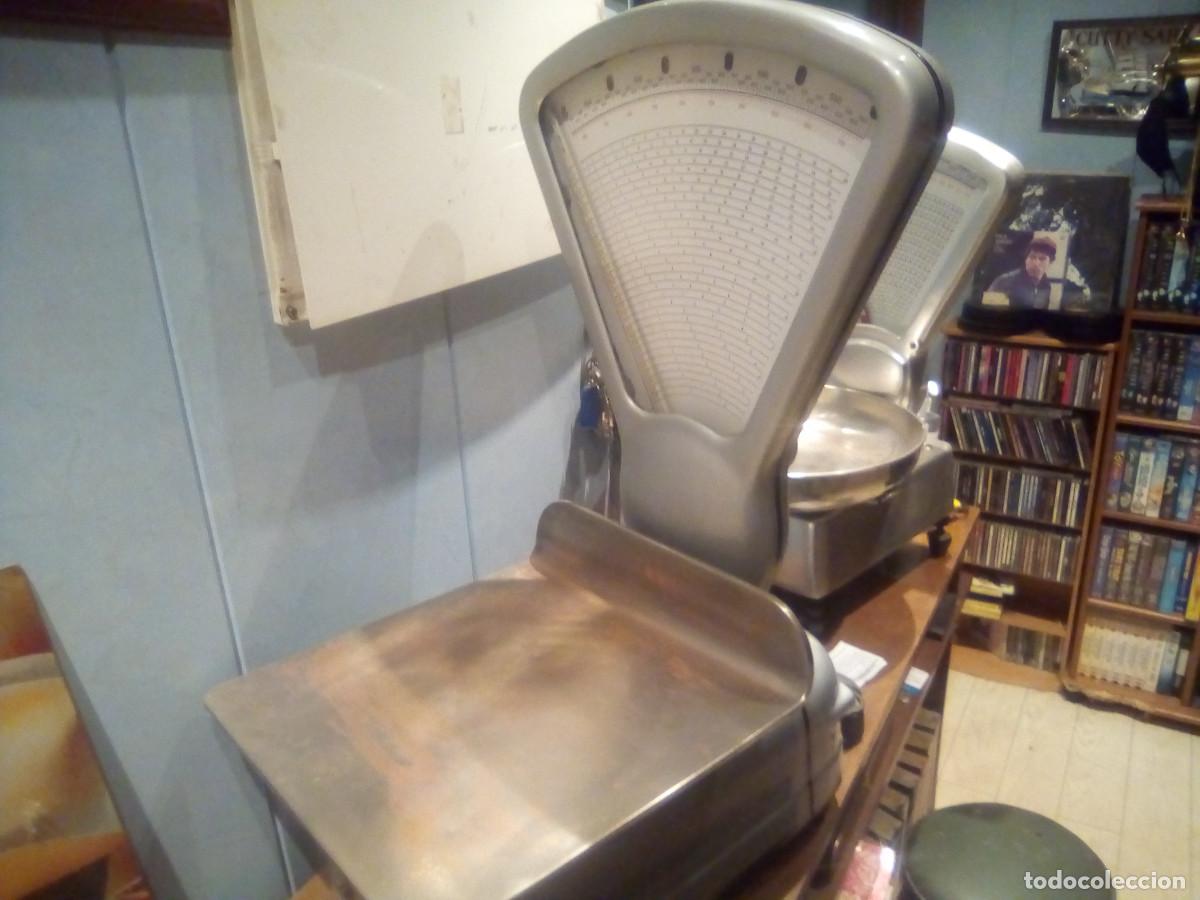 Antig&uuml;edades: BASCULA DE TIENDA MARCA ARISO - Foto 1