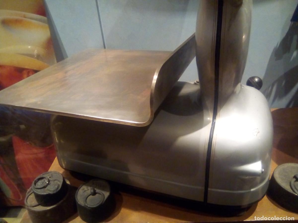 Antig&uuml;edades: BASCULA DE TIENDA MARCA ARISO - Foto 7