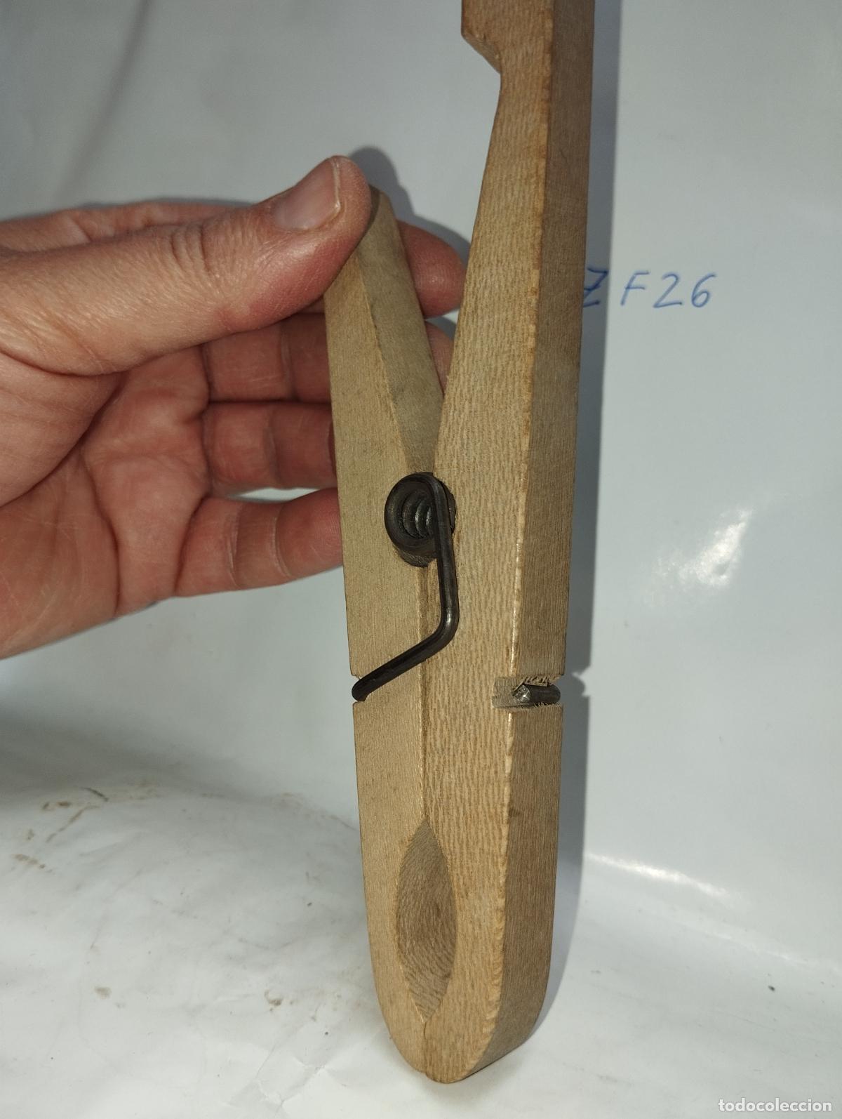 Antig&uuml;edades: PINZA DE MADERA DE LABORATORIO ANTIGUA - Foto 2