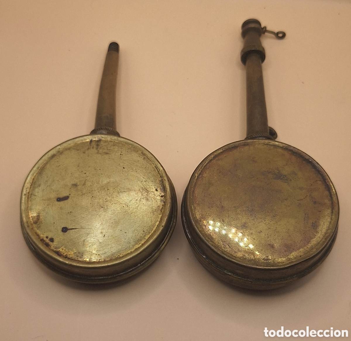 Antig&uuml;edades: Antigua Aceitera de Lat&oacute;n - Foto 2