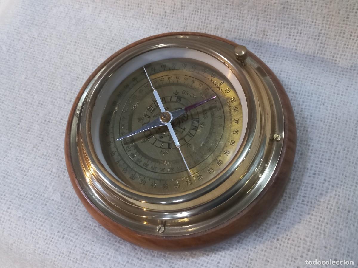 Antig&uuml;edades: BR&Uacute;JULA (madera y lat&oacute;n) 14,5cm - Foto 4