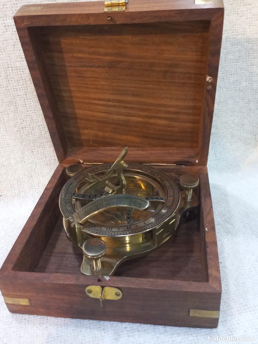 Antig&uuml;edades: BR&Uacute;JULA CUADRANTE SOLAR (13cm) caja de madera - Foto 1