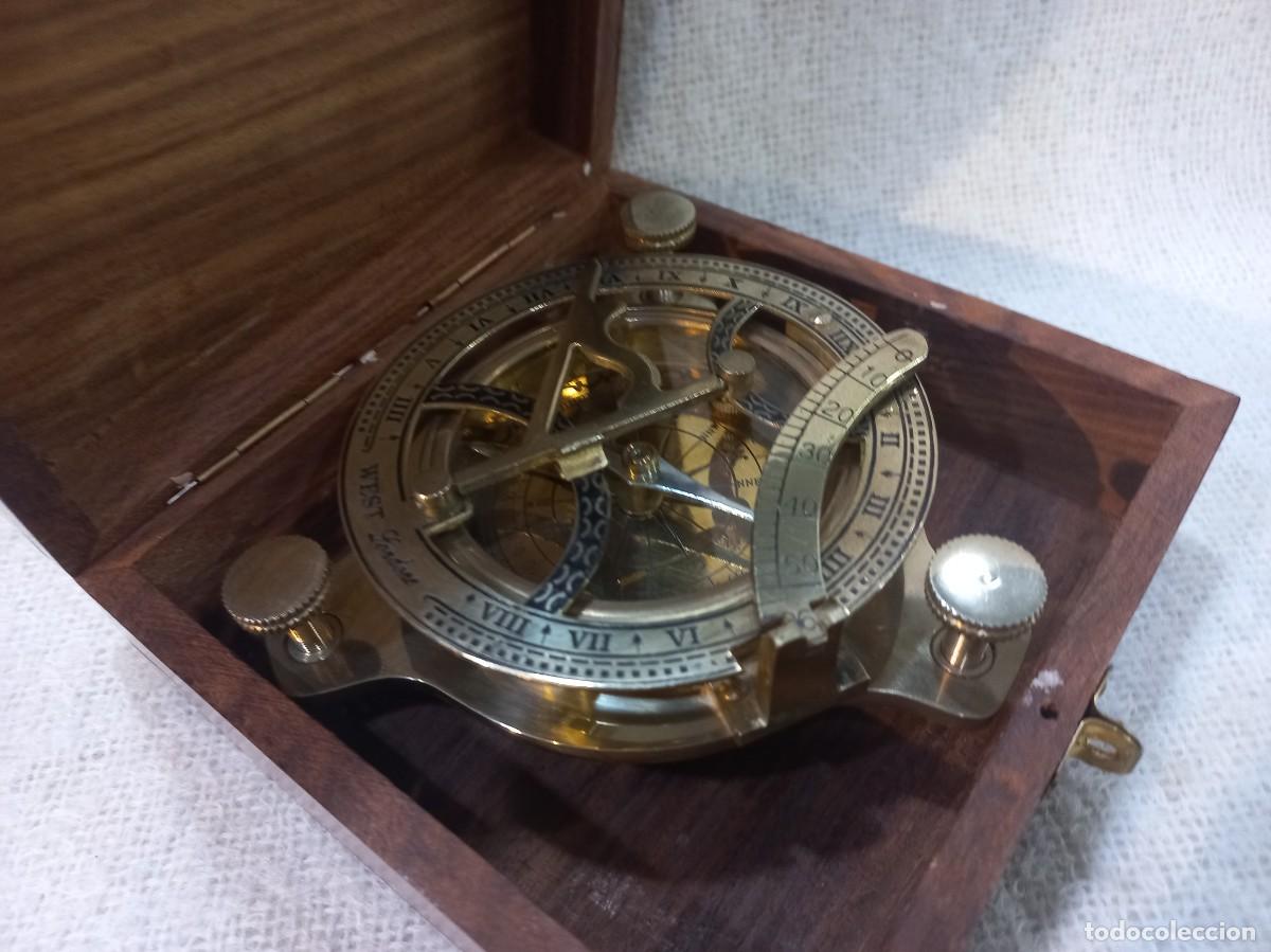 Antig&uuml;edades: BR&Uacute;JULA CUADRANTE SOLAR (13cm) caja de madera - Foto 2