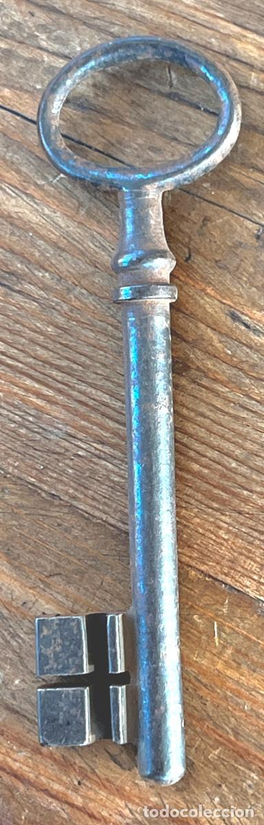 Antig&uuml;edades: Llave de hierro finales del siglo XIX . Mide 10,5 cms. (7) - Foto 2