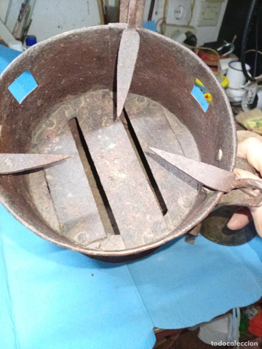 Antig&uuml;edades: ANTIGUA HORNILLA CARBON - Foto 3