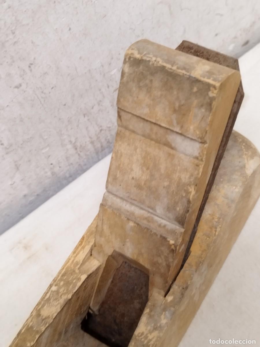 Antig&uuml;edades: Antiguo cepillo de carpintero, tradicional de madera. - Foto 4