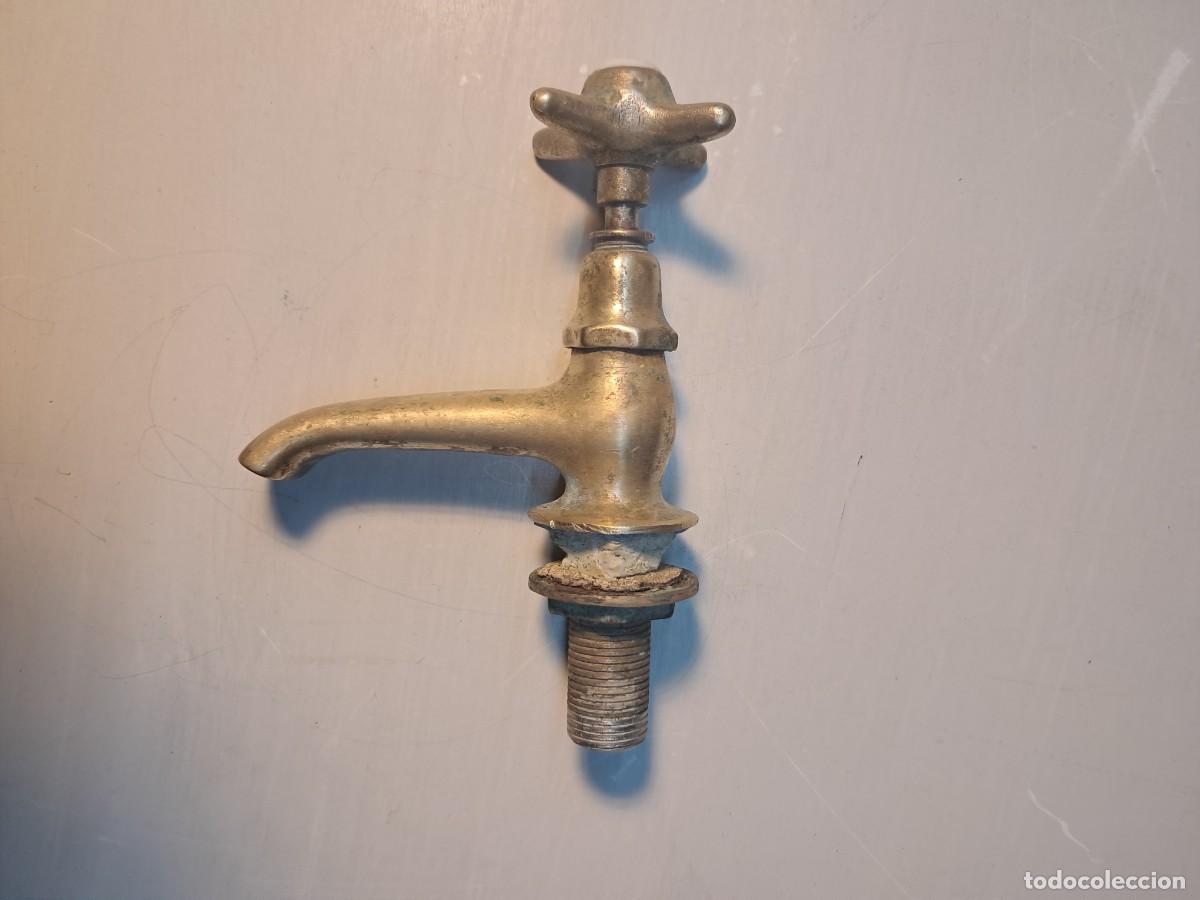 Antig&uuml;edades: GRIFERIA DE LAVABO ANTIGUA - Foto 2