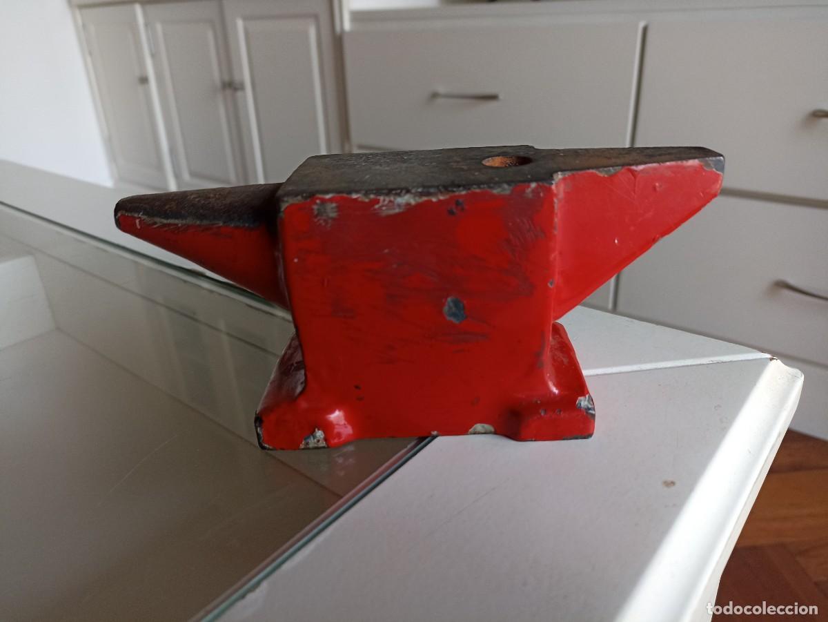 Antig&uuml;edades: Yunque de dos kilogramos - Foto 1