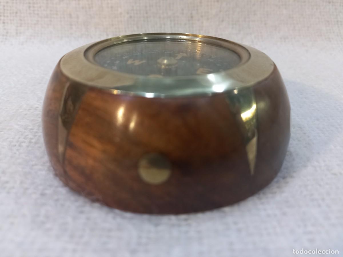 Antig&uuml;edades: BR&Uacute;JULA (madera y lat&oacute;n) 7,3cm - Foto 4
