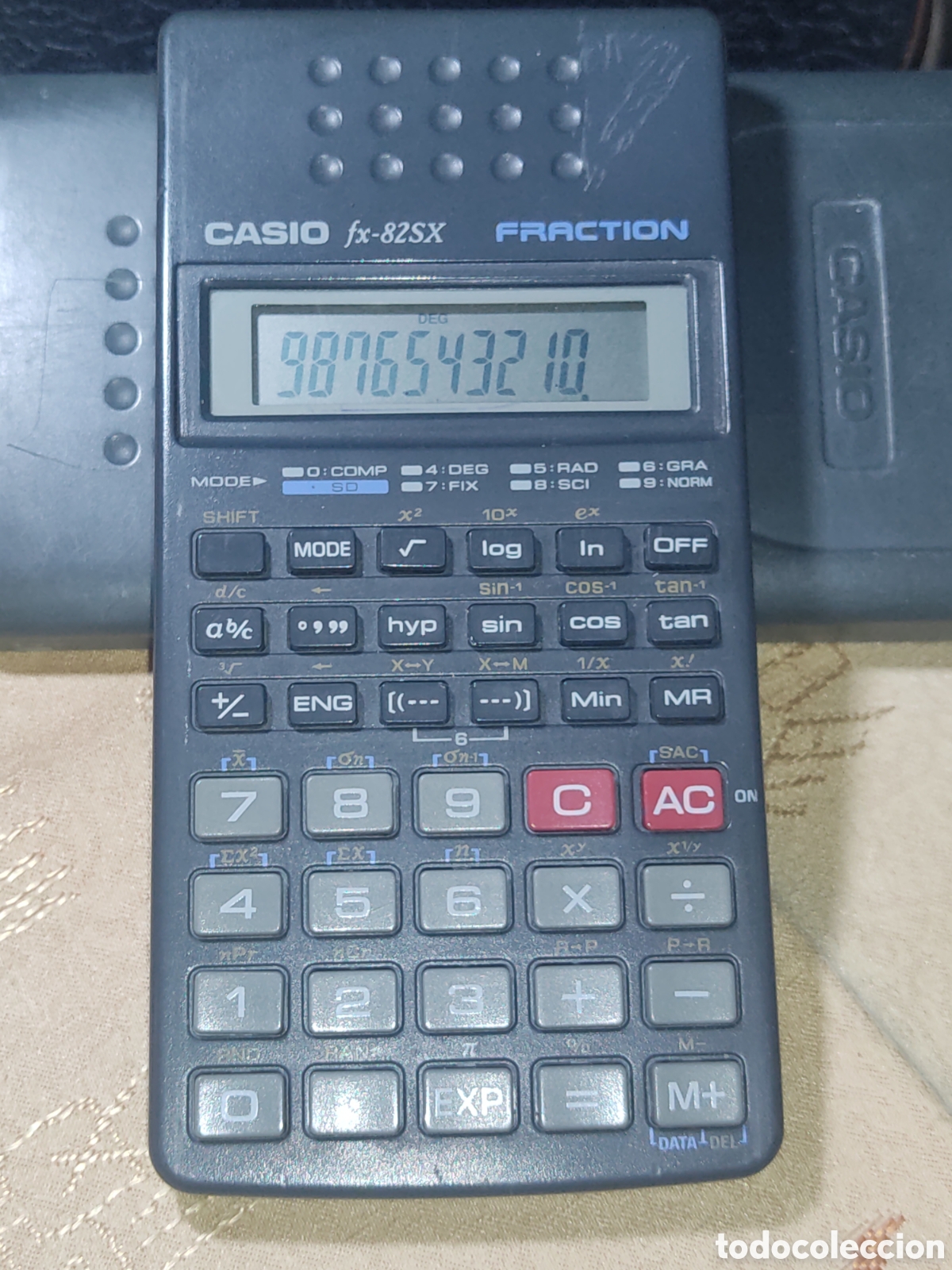 Antig&uuml;edades: Calculadora cient&iacute;fica Casio Fx-82SX Fraction. - Foto 2