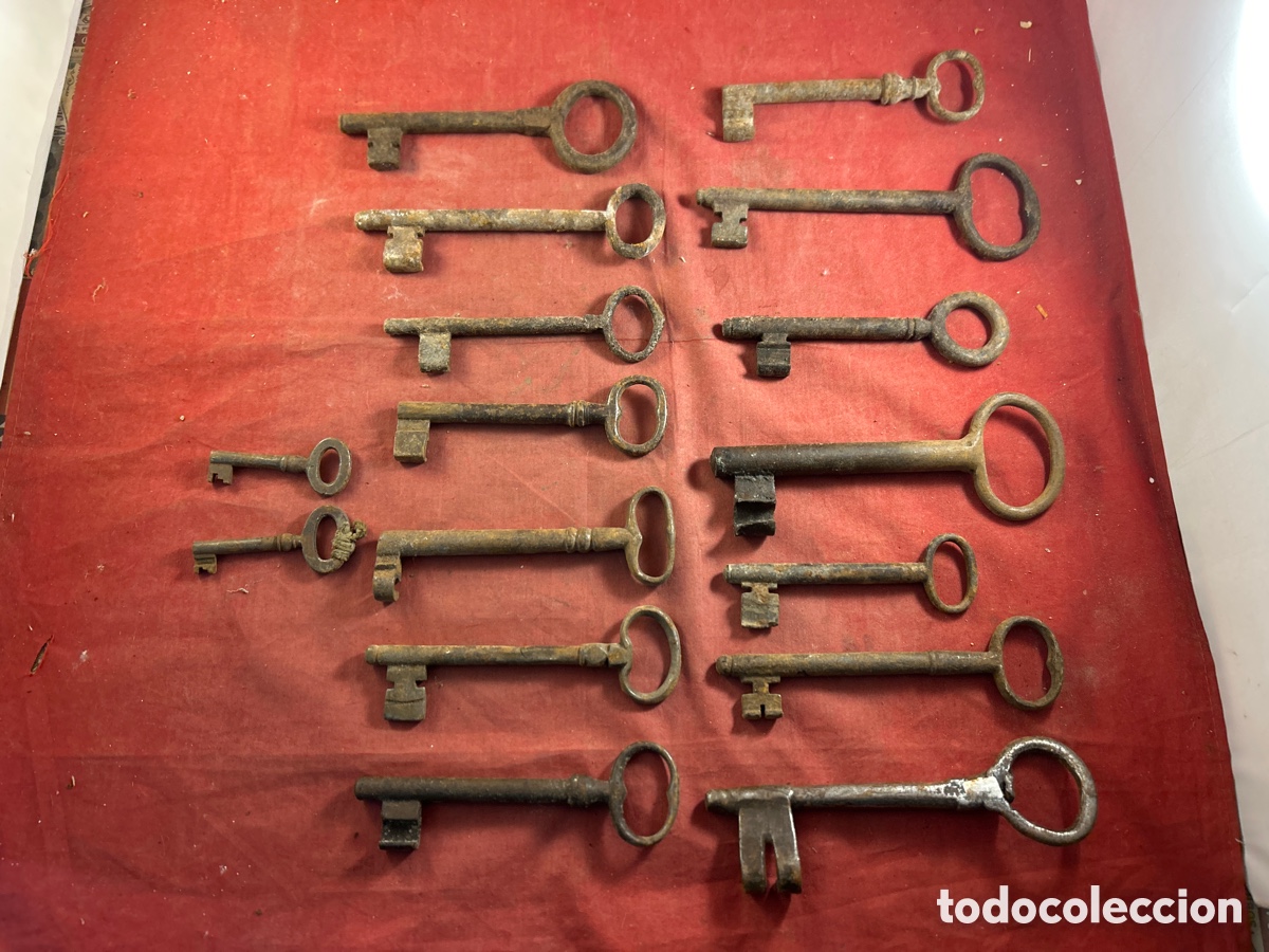Antig&uuml;edades: COLECCI&Oacute;N DE LLAVES ANTIGUAS - Foto 1