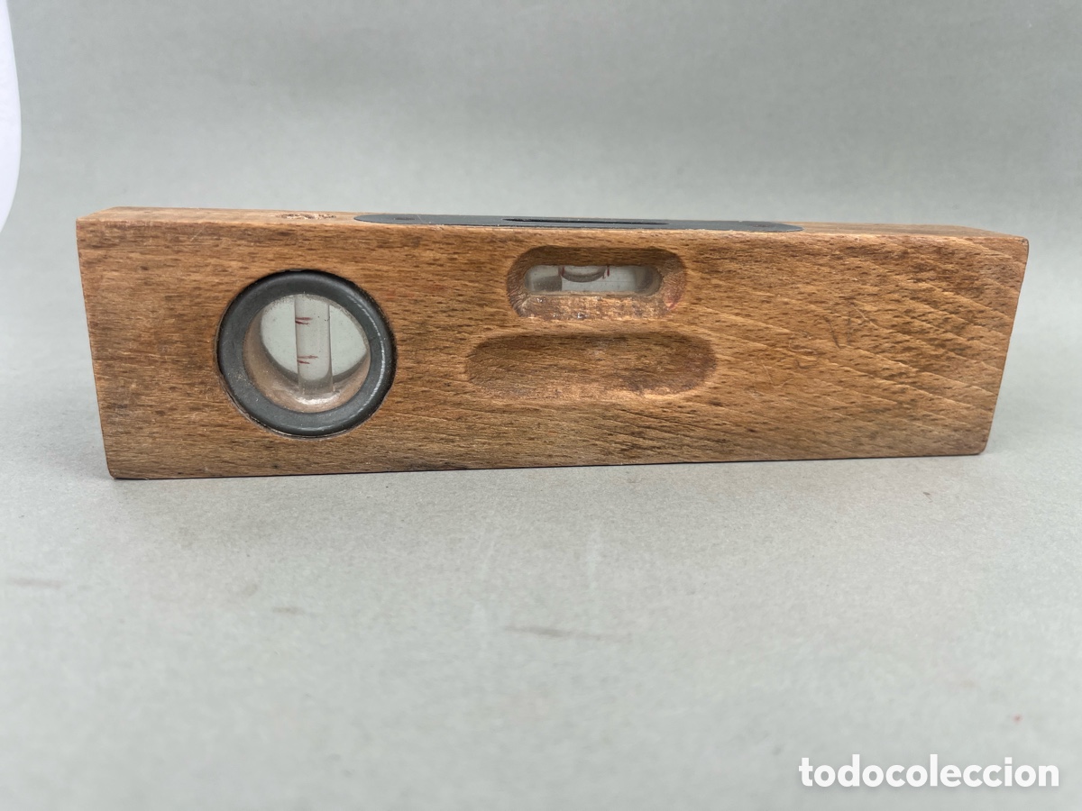 Antig&uuml;edades: ANTIGUO NIVEL DE MADERA DE ROBLE -VESTA- - Foto 3