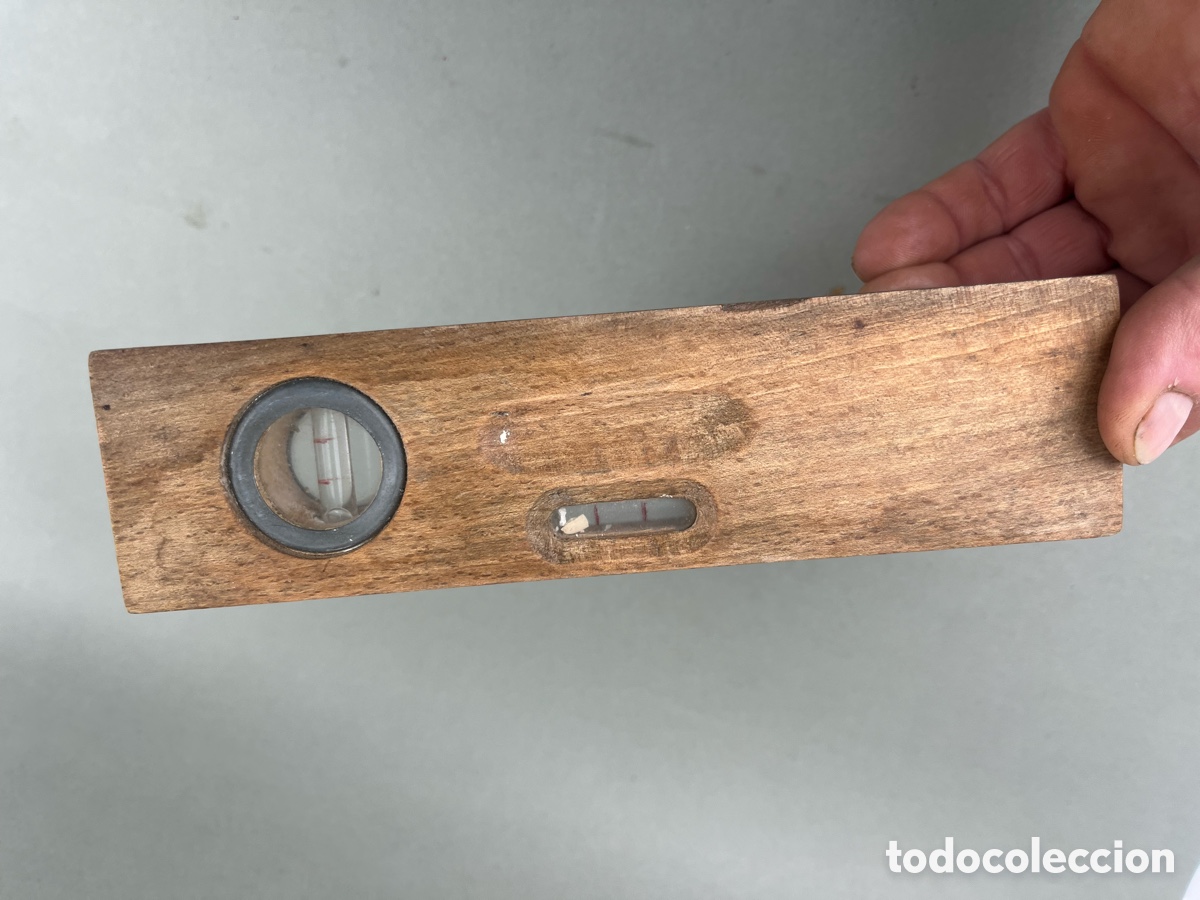 Antig&uuml;edades: ANTIGUO NIVEL DE MADERA DE ROBLE -VESTA- - Foto 9