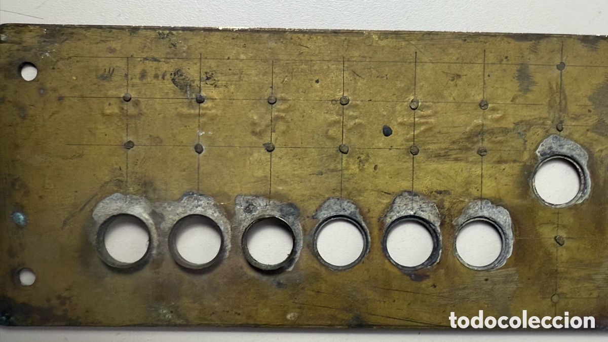 Antig&uuml;edades: Placa interfono o cuadro de mandos de ascensor en lat&oacute;n - Foto 8
