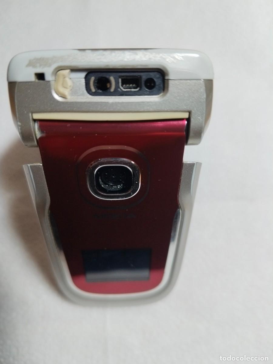 Tel&eacute;fonos: M&oacute;vil Nokia plegable - Foto 3