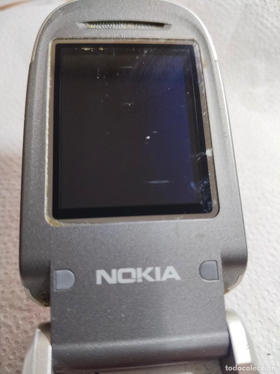 Tel&eacute;fonos: M&oacute;vil Nokia plegable - Foto 4
