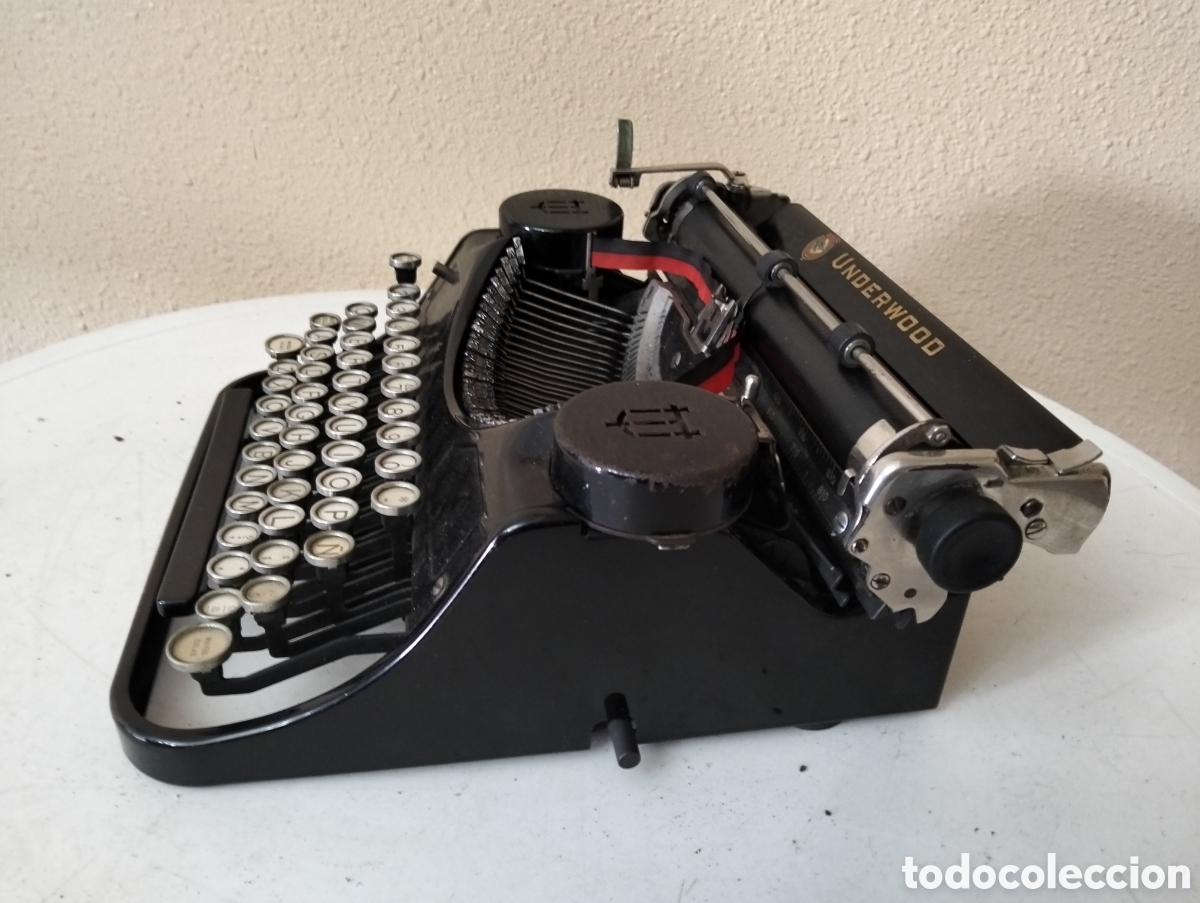 Antig&uuml;edades: Maquina de escribir Underwood portable - Foto 5